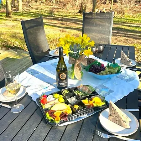 Cozy Nature With Patio, Parking And Wifi Holiday home *