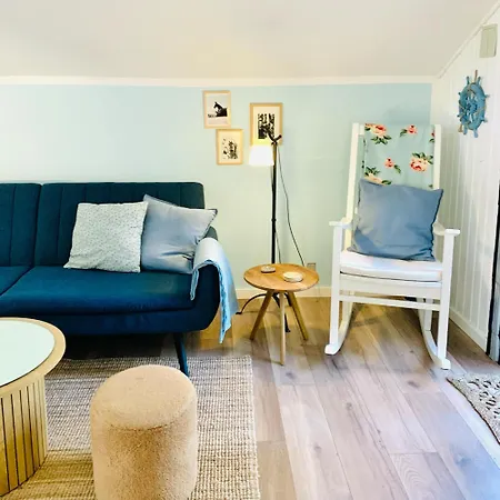 Cozy Nature With Patio, Parking And Wifi