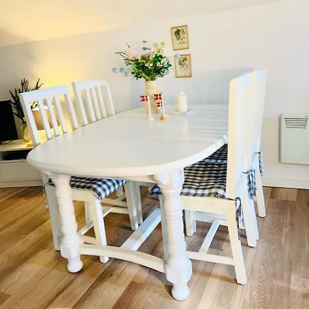 Cozy Nature With Patio, Parking And Wifi *